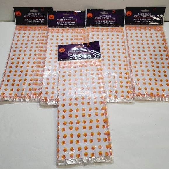 NWT Bundle Lot of 5 Halloween Candy Corn Treat Loot Bags - Picture 1 of 3